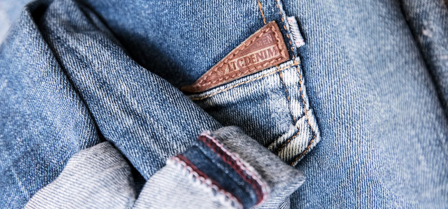 How to fix the color of jeans?