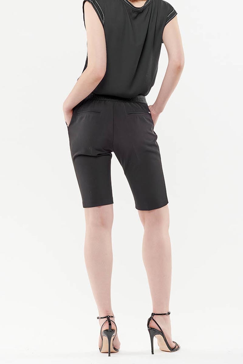 Manor black short