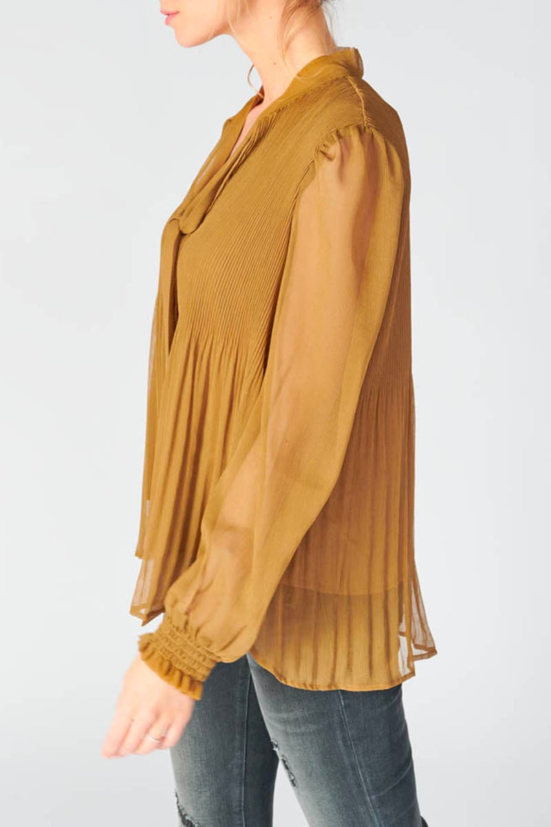 Caramel Opera blouse