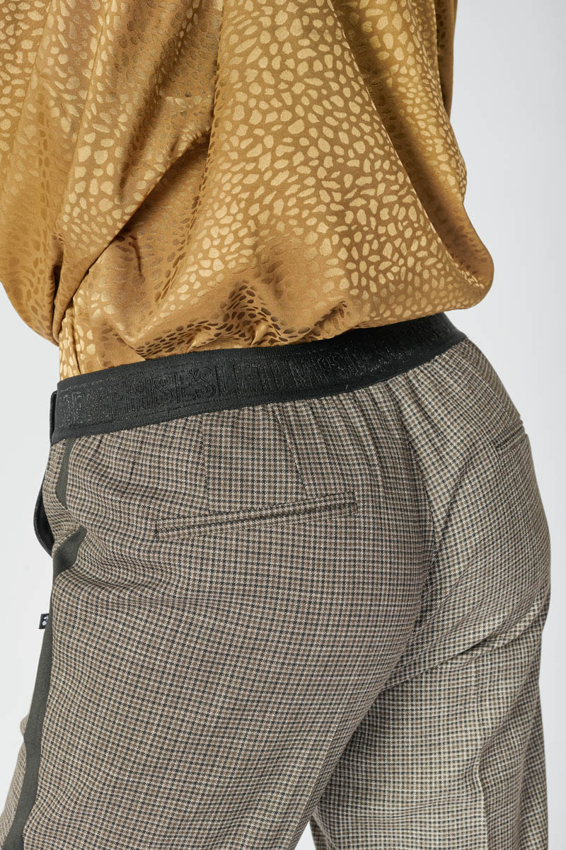 Pantalon April marron à carreaux