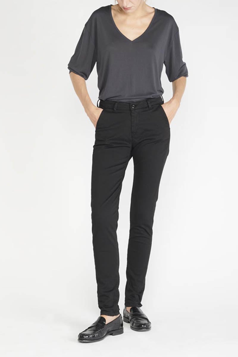 Black Dyli2 trousers