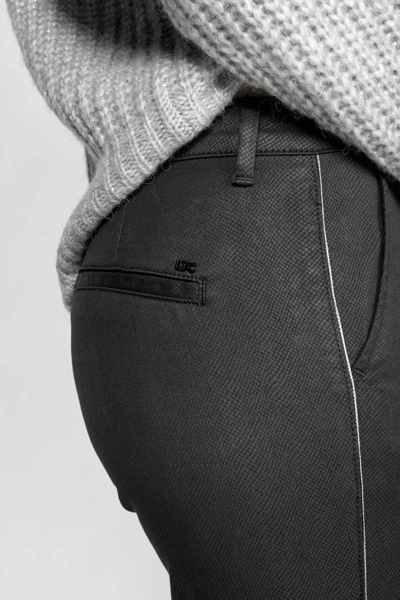 Pantalon Naja à motif python noir