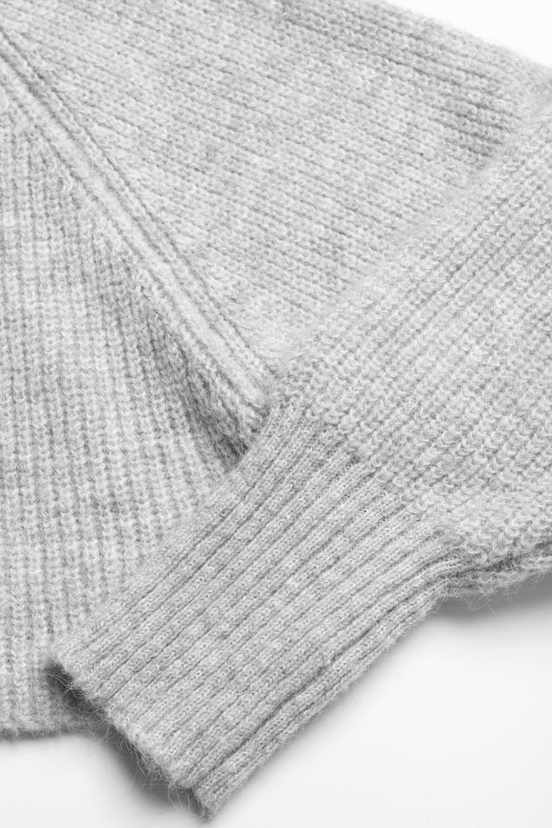 Light grey Saiagi jumper
