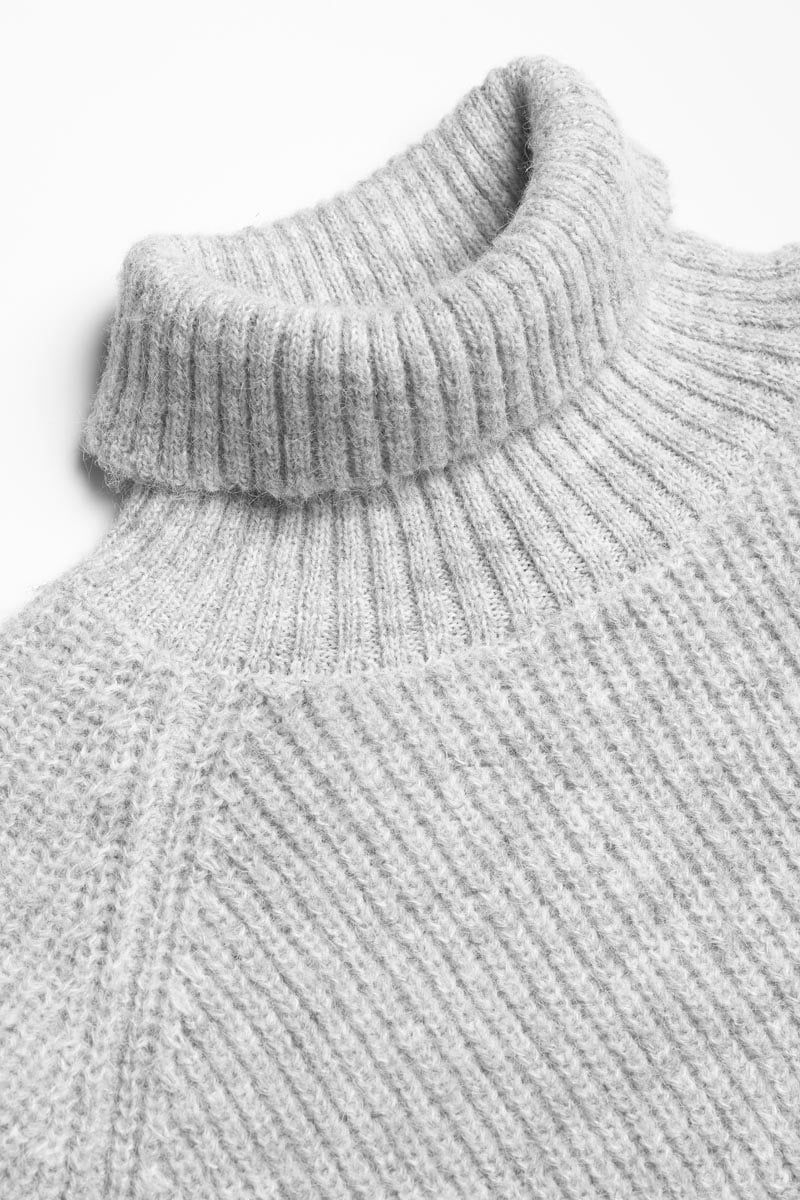 Light grey Saiagi jumper