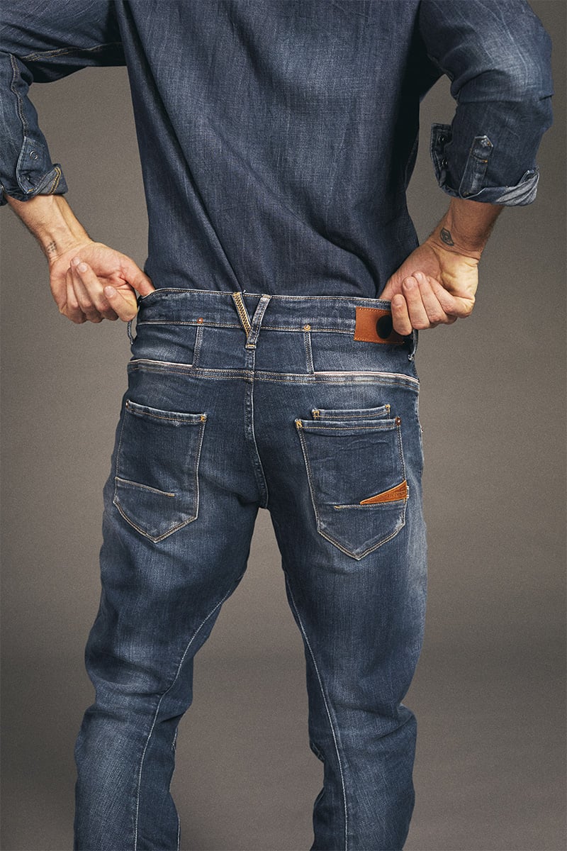 Jeans 900/03 tapered twisted Auteuil destroy blue N°3