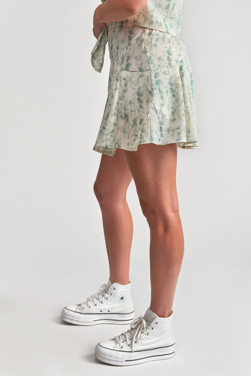 Merilgi skort with tie-dye pattern