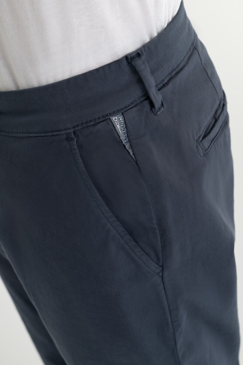 Navy blue Cesar wide-leg chino trousers