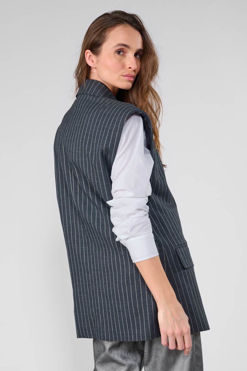 Tillin grey sleeveless blazer jacket
