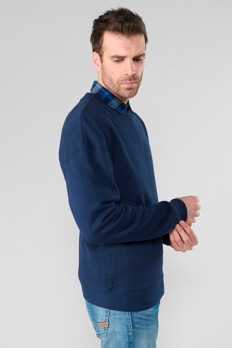Abisal navy sweater