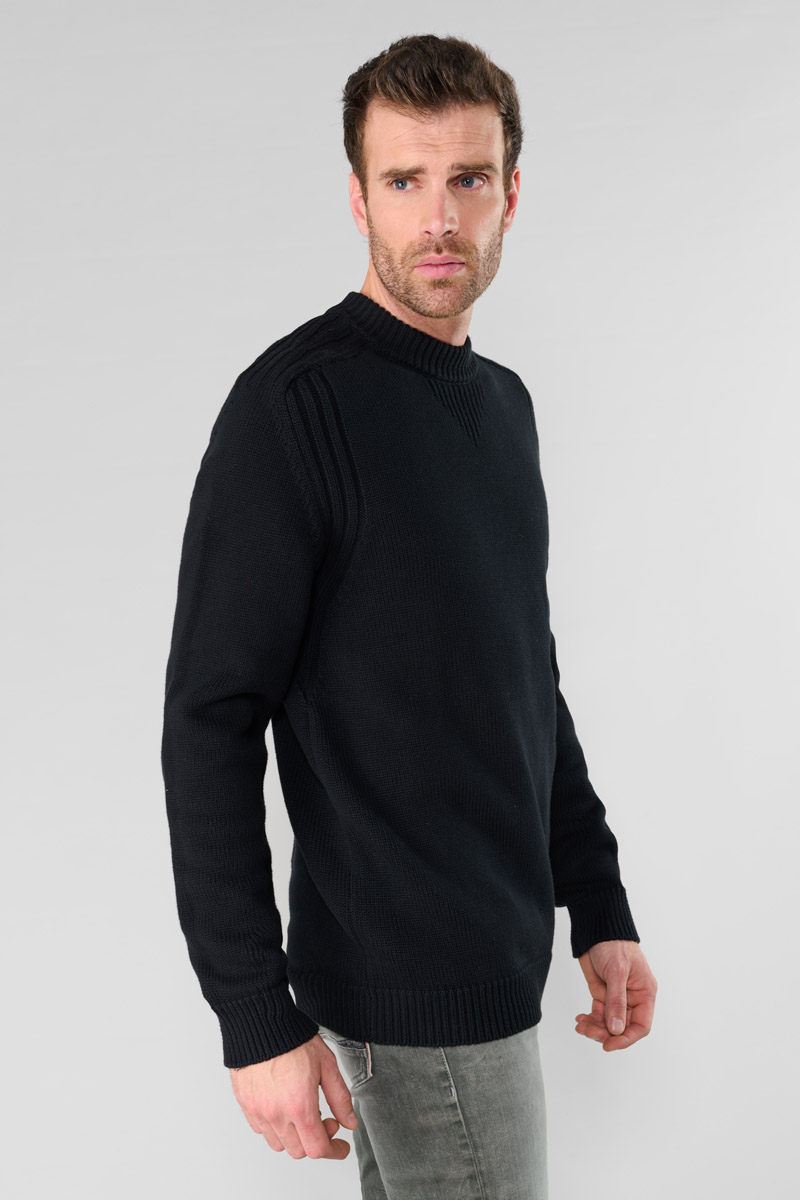 Dilvac black sweater