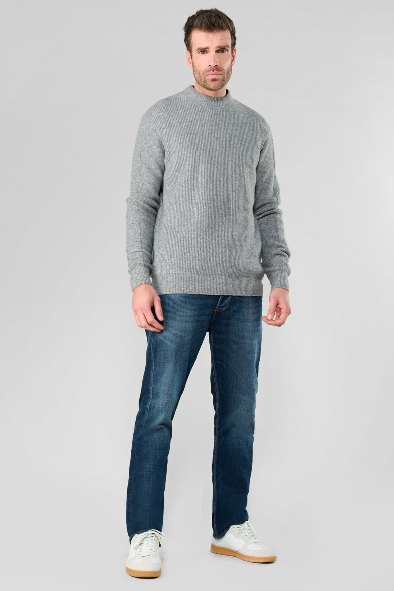 Doise grey sweater