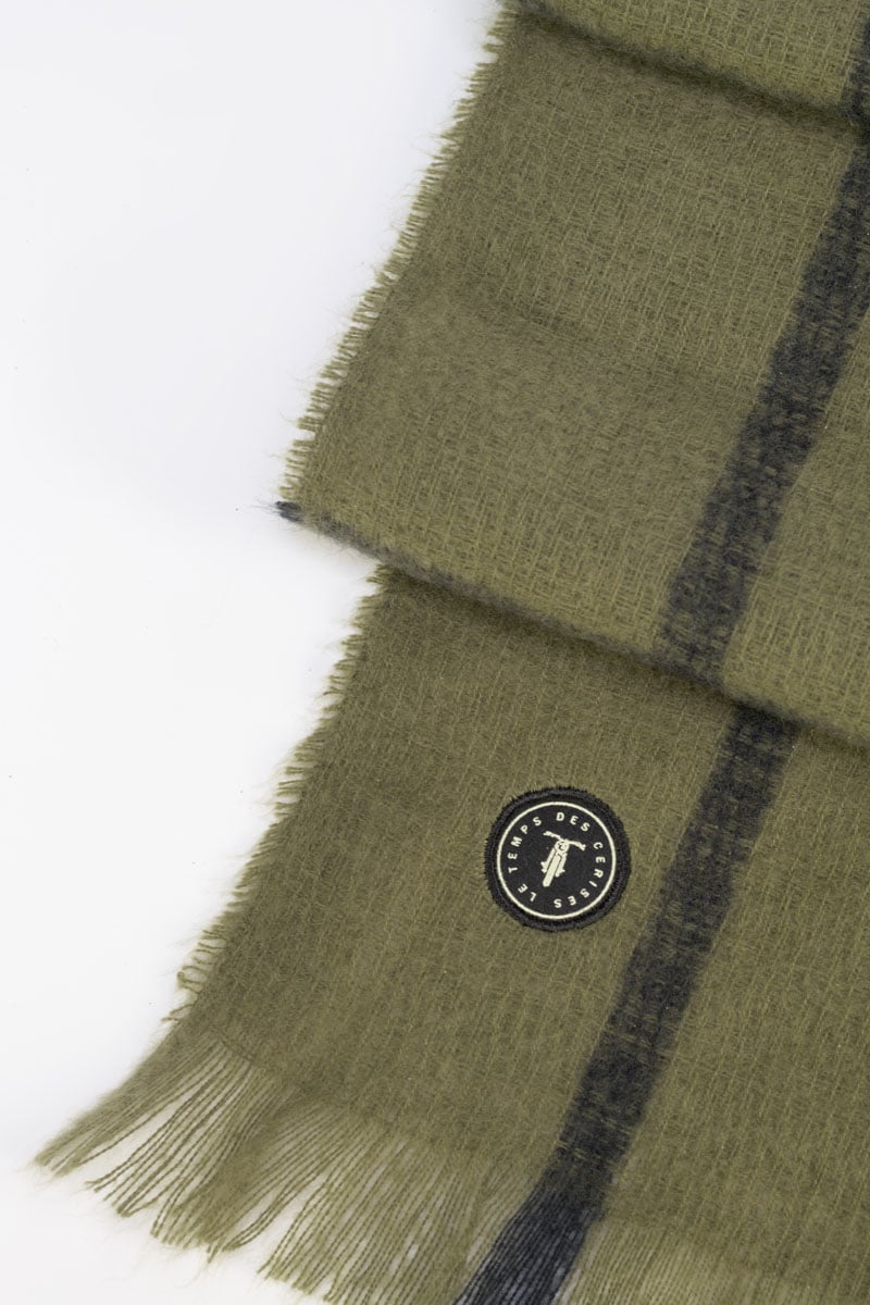 Edas khaki plaid scarf