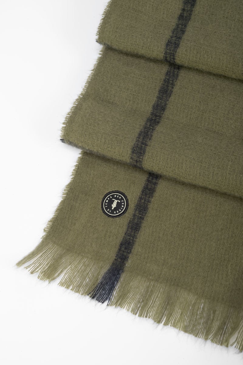 Edas khaki plaid scarf