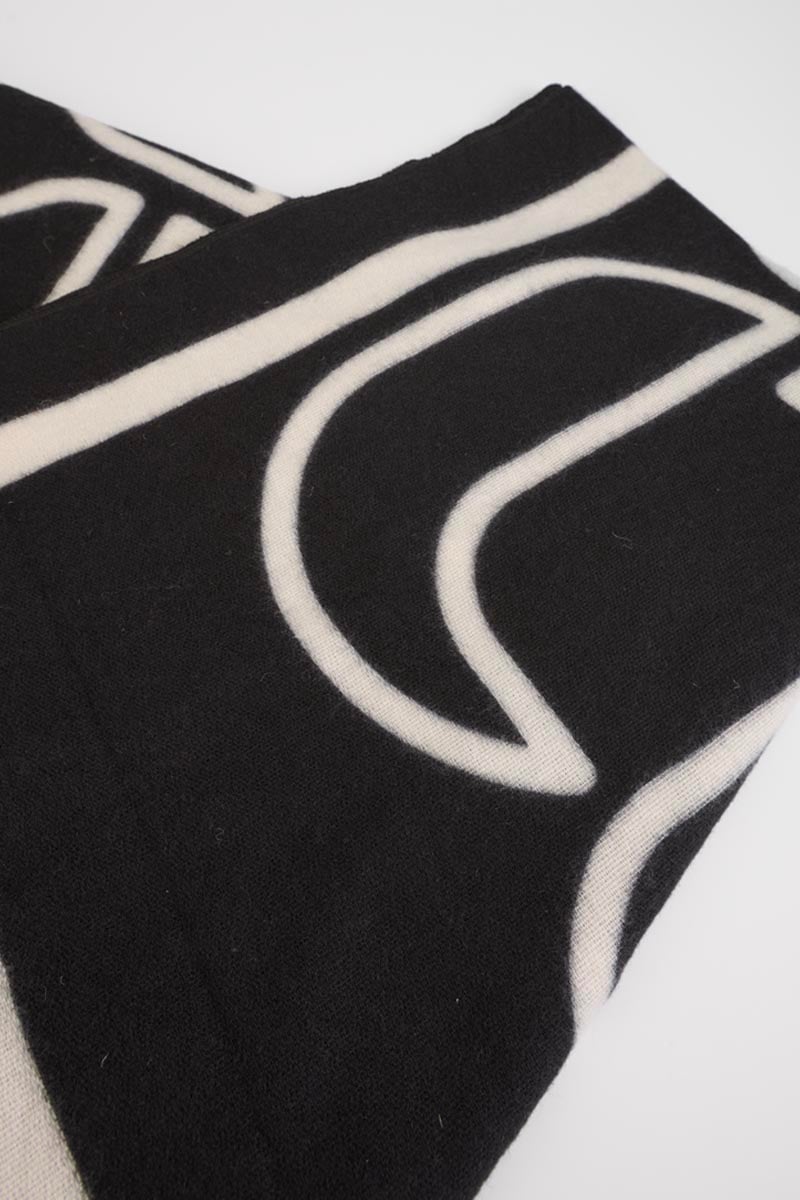 Luce scarf