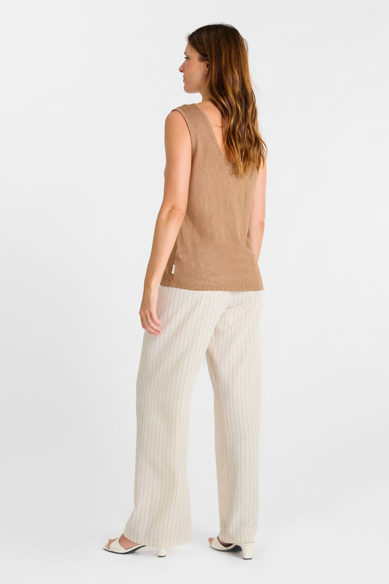 Haneia tank top