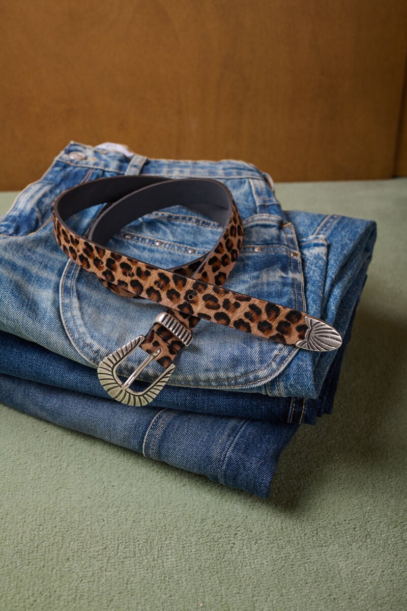 Declan belt