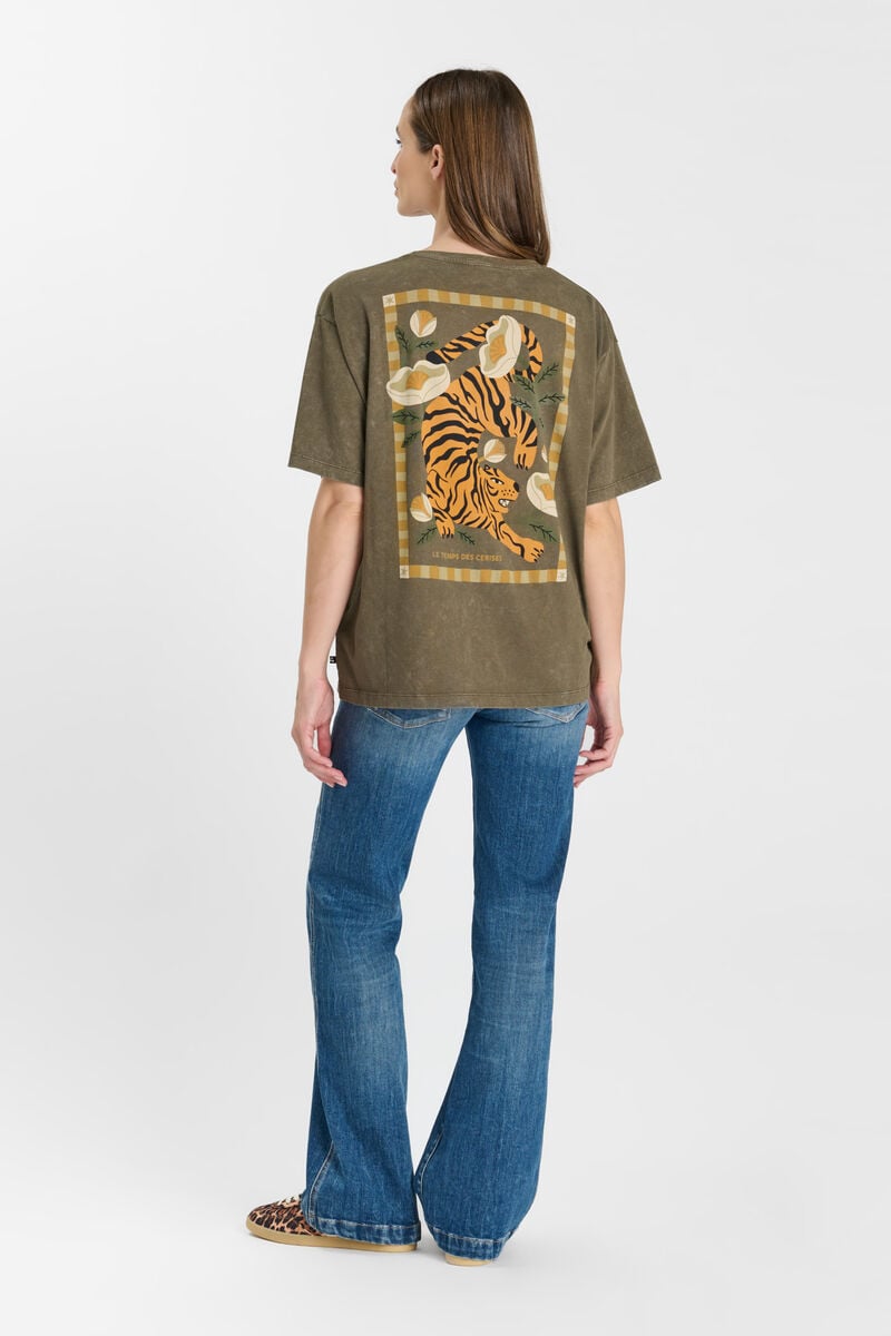 Arlo t-shirt