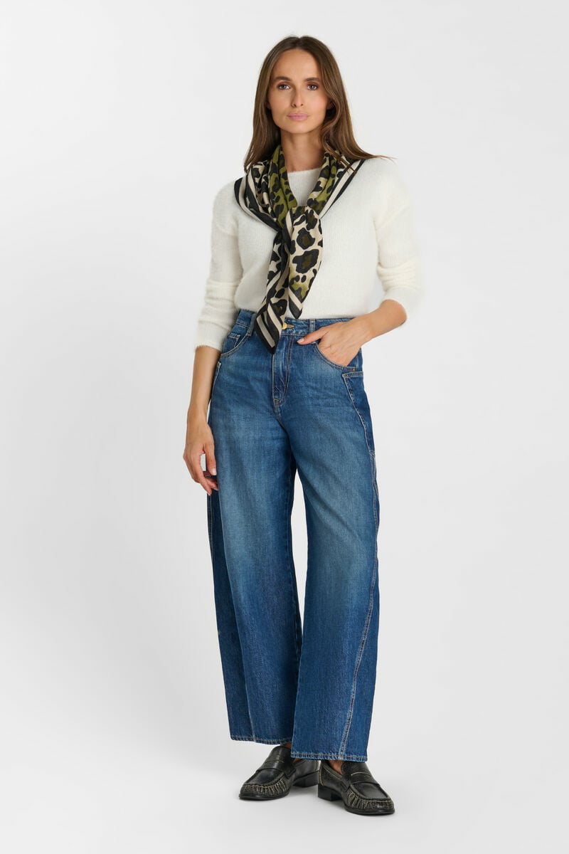 Kamy scarf