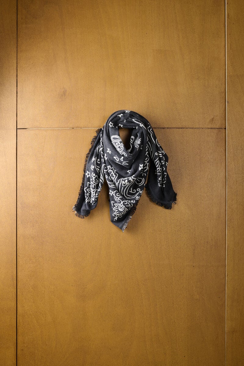 Lisa scarf