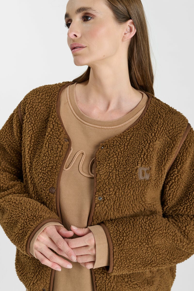 Poema jacket