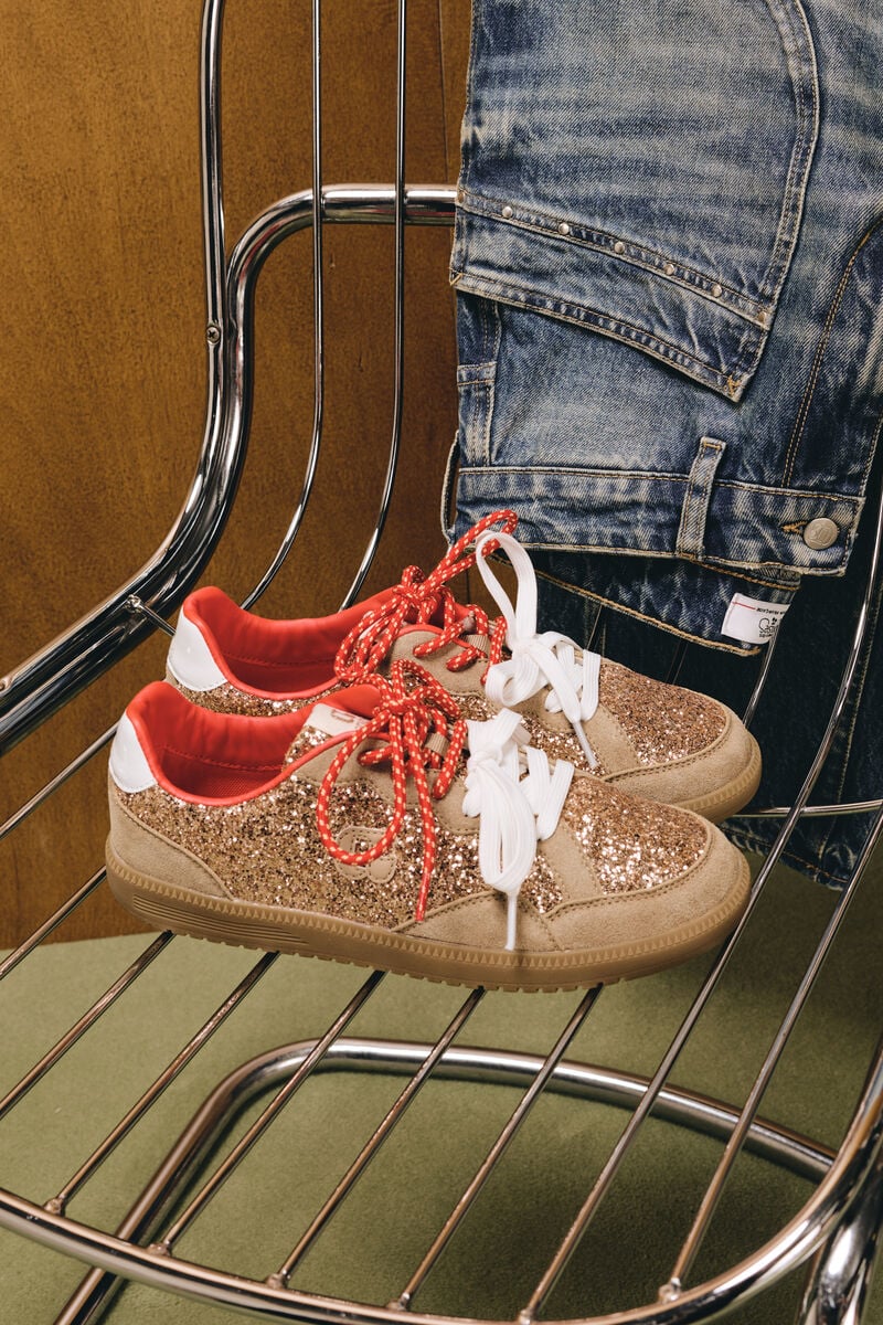 Tess Cooper sneakers