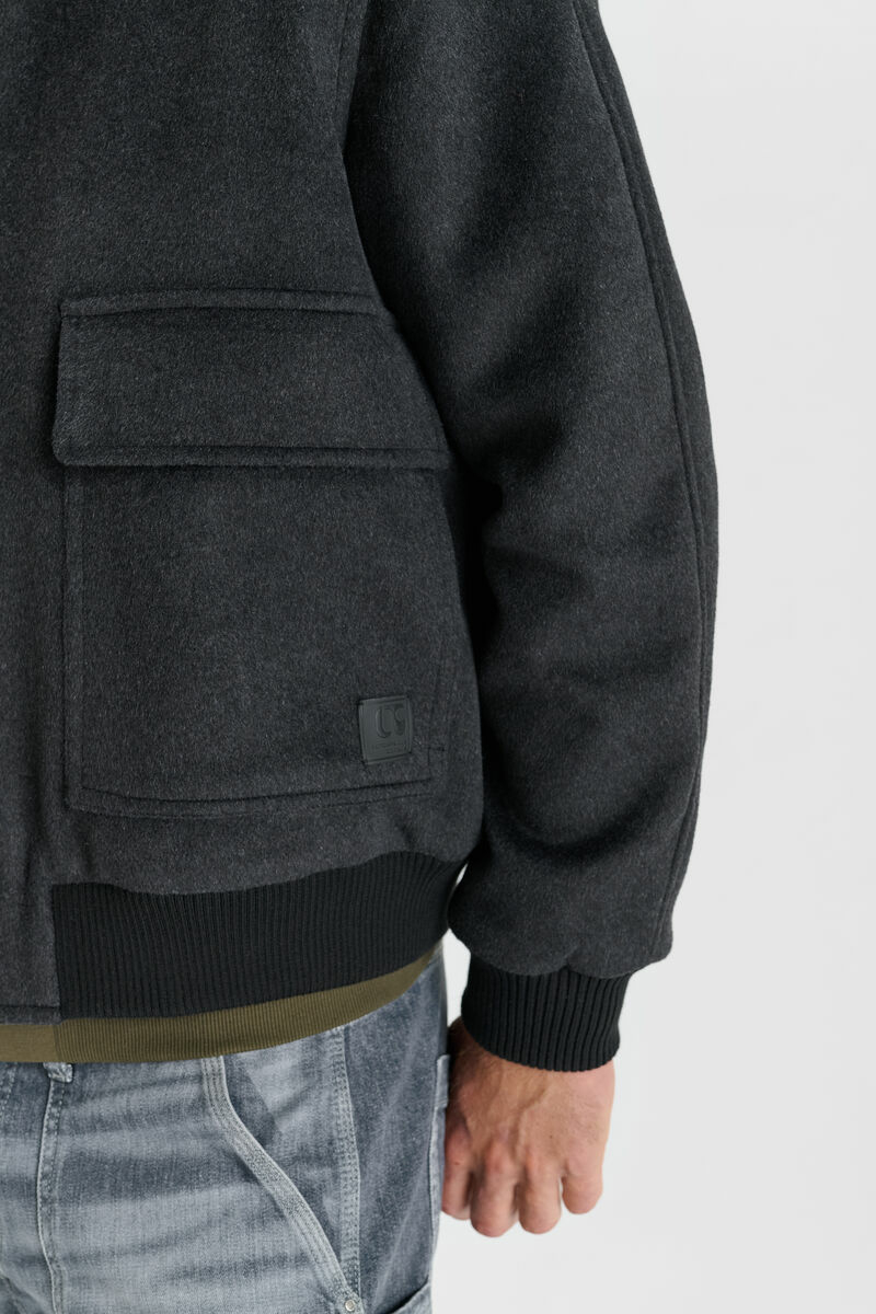 Mova jacket