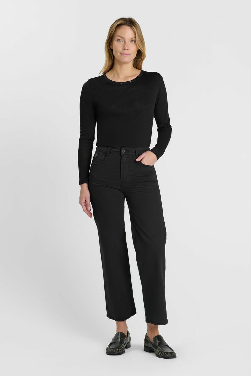 Wide leg trousers