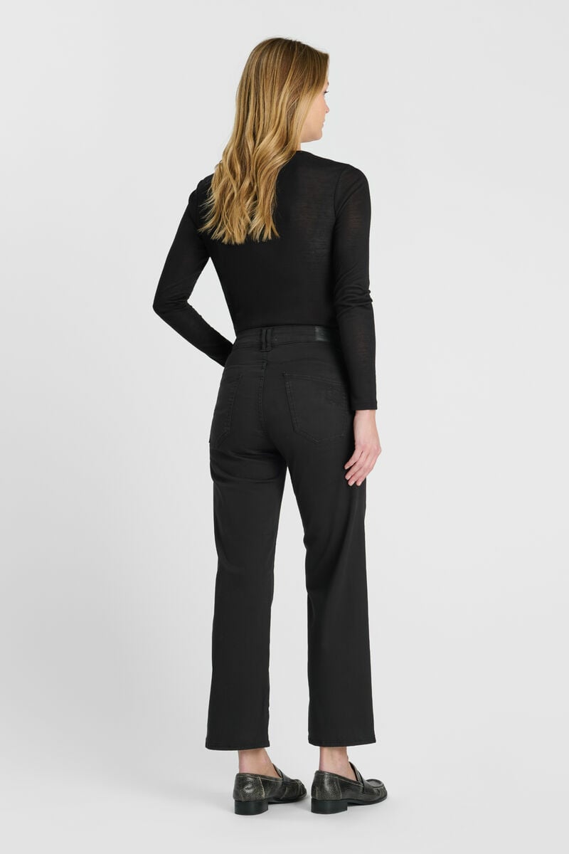 Wide leg trousers