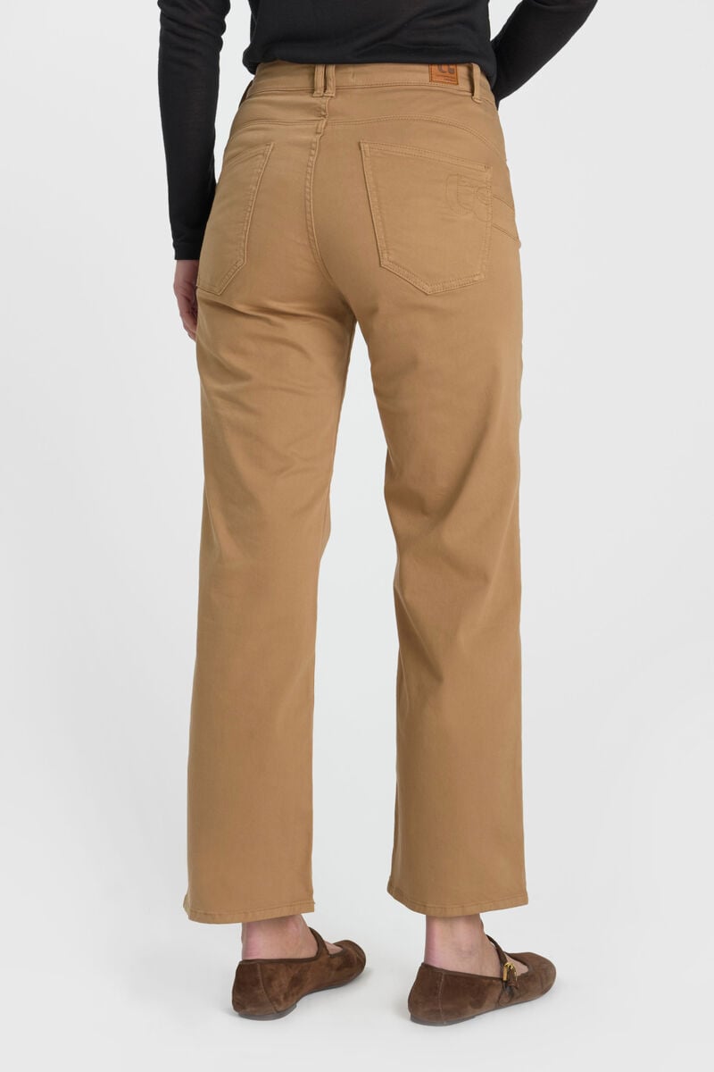 Wide-leg trousers