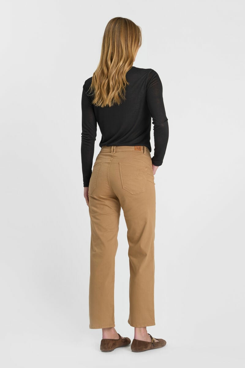 Wide-leg trousers