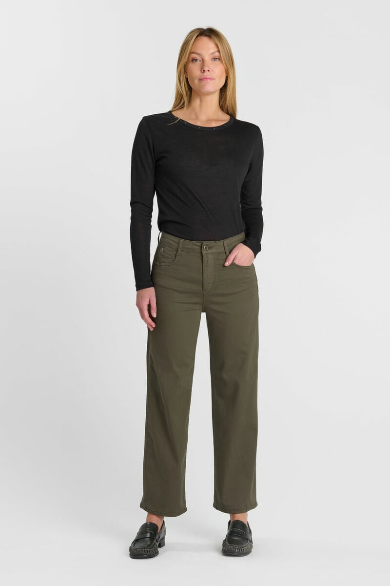Wide-leg trousers