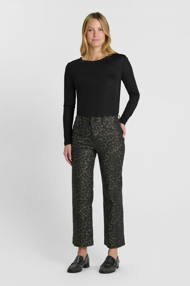 Wide-leg trousers