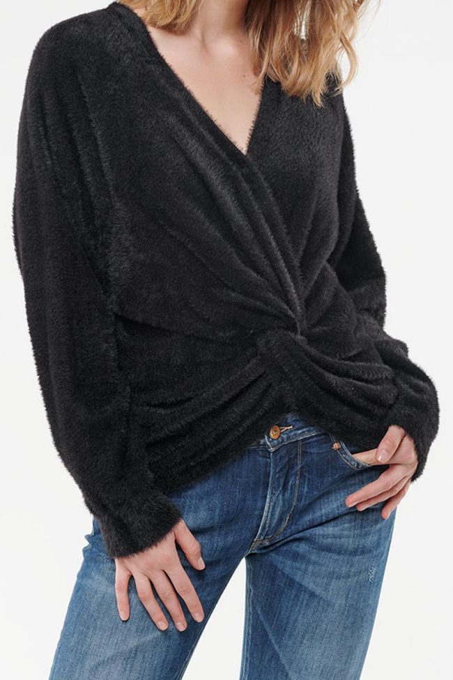 Knot Black Pullover