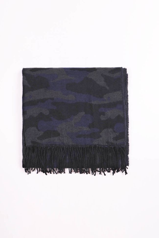 Carl blue scarf