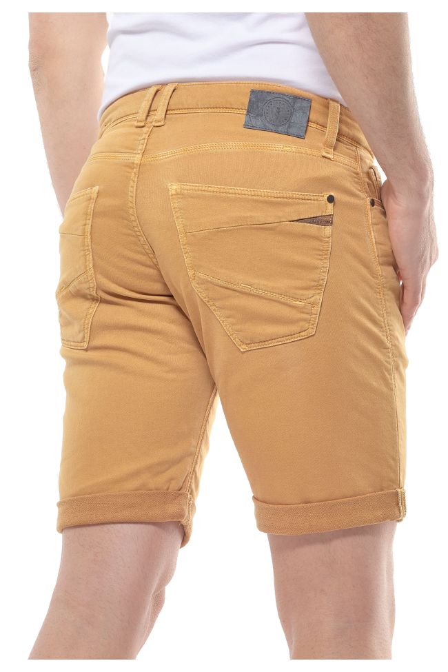 Yellow Jogg Bermuda shorts