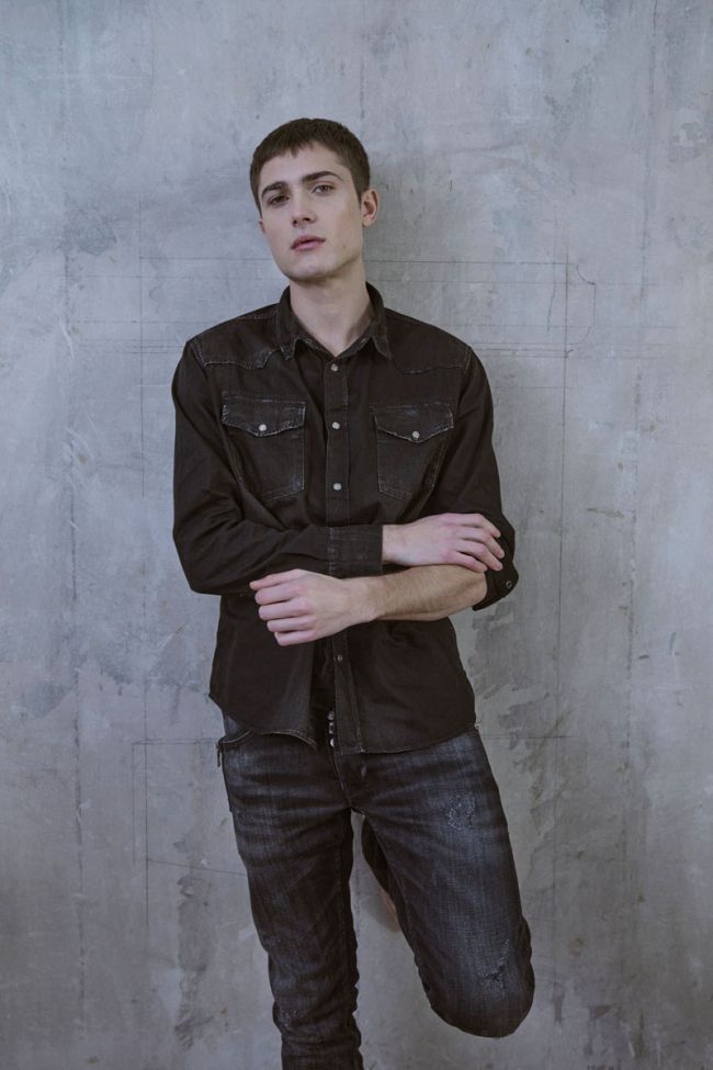 Black jeans Juanito shirt