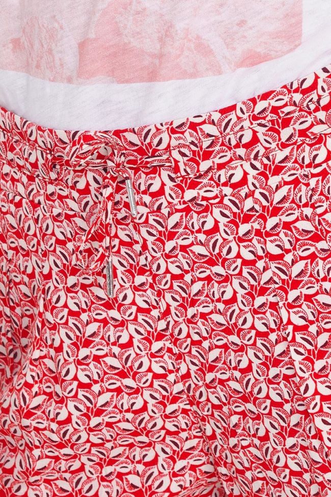 Red leaf pattern Burgos trousers