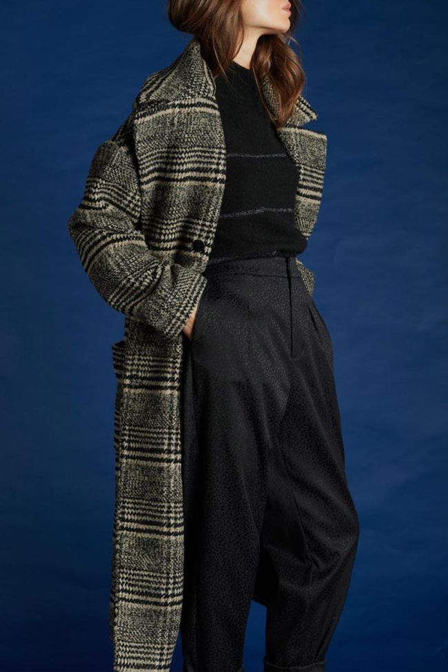 Brown Darlene coat with big checked pattern
