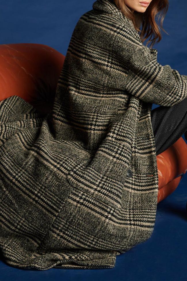 Brown Darlene coat with big checked pattern