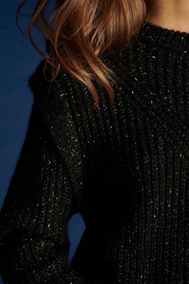 Black Oster pullover