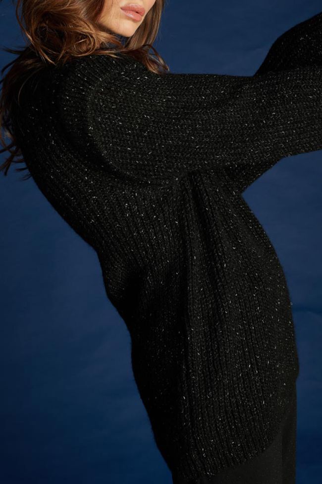 Black Oster pullover