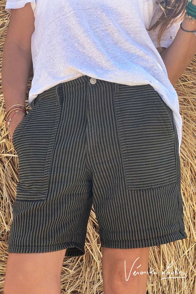 Saro shorts with black and khaki stripes by Véronika Loubry