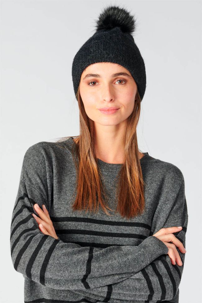 Black Moesa beanie