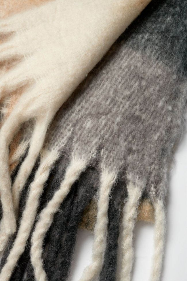 Rhin scarf with big checked pattern