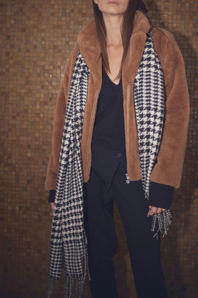 Houndstooth Thur scarf