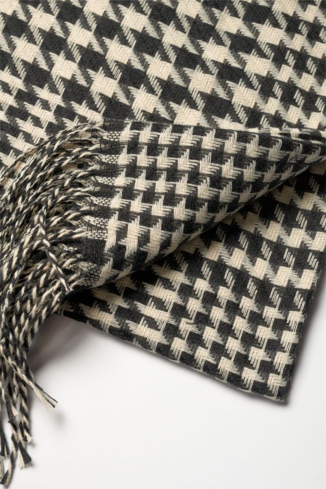 Houndstooth Thur scarf