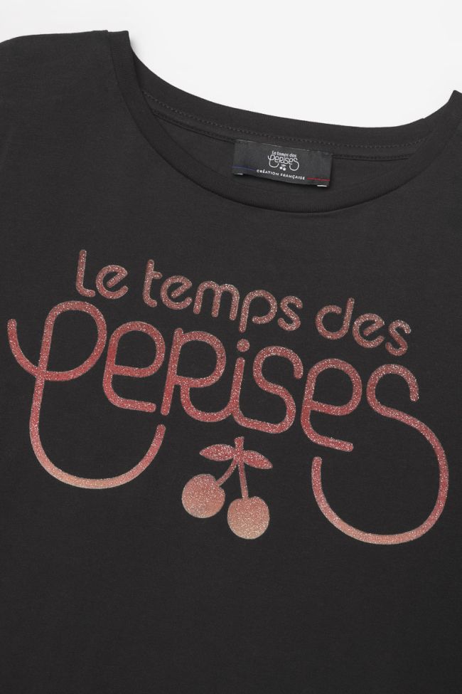 Black long-sleeved Yunogi t-shirt