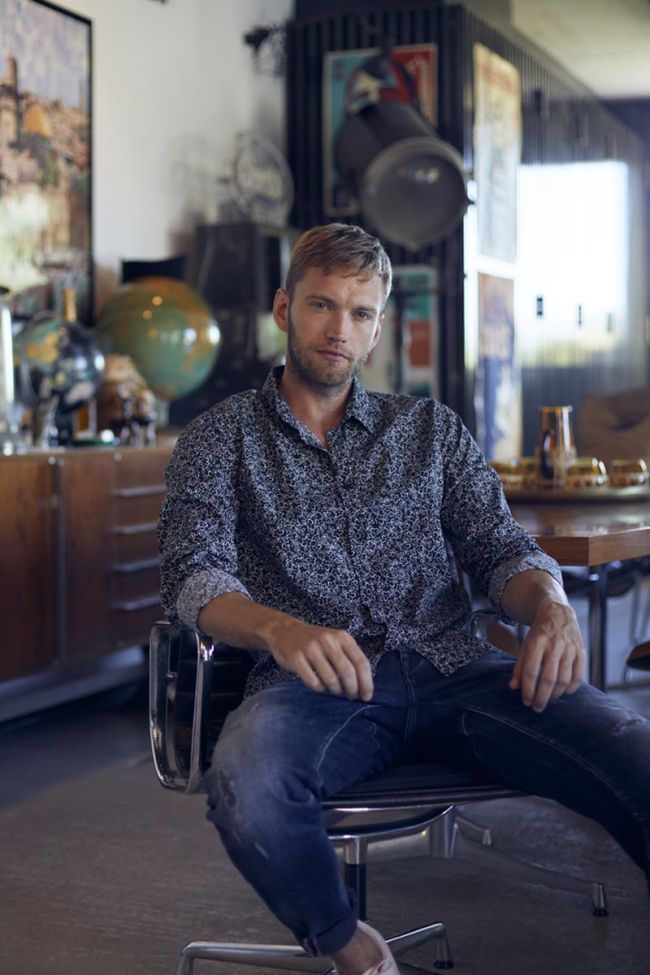 Black and white floral Fibor shirt