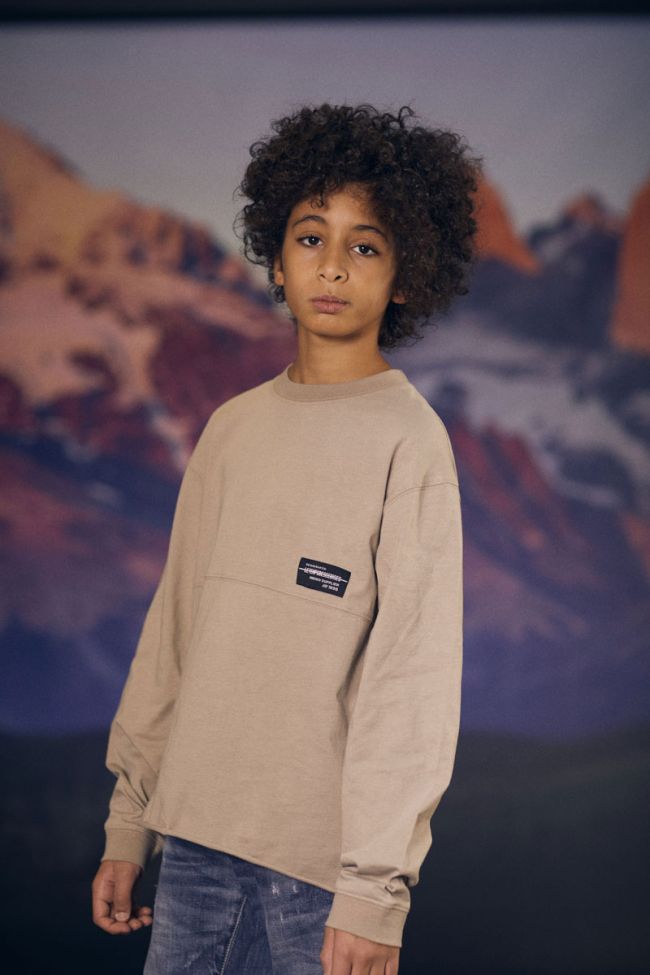 Beige long-sleeved Lynnbo t-shirt