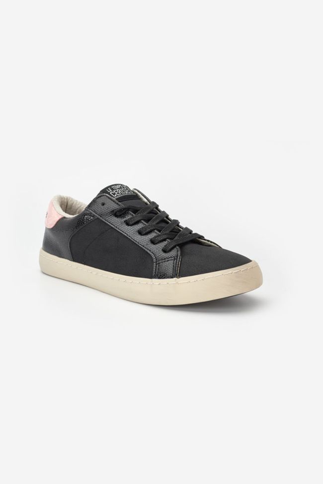 Black Bloom trainers